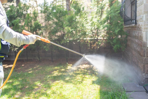 Best Pest Prevention Services  in Algonquin, MD